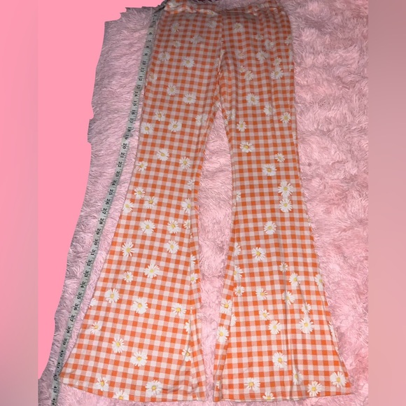 ✨💫🧡ORANGE AND WHITE HIGH WAISTED STRETCHY BELL BOTTOM FLARE LEGGINGS🧡💫✨ - Picture 8 of 11